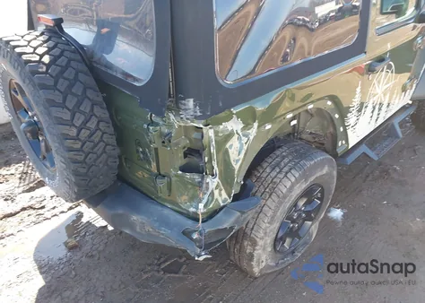 2021 Jeep Wrangler Willys 4X4 z USA, uszkodzony, nr VIN 1C4GJXAG7MW762020